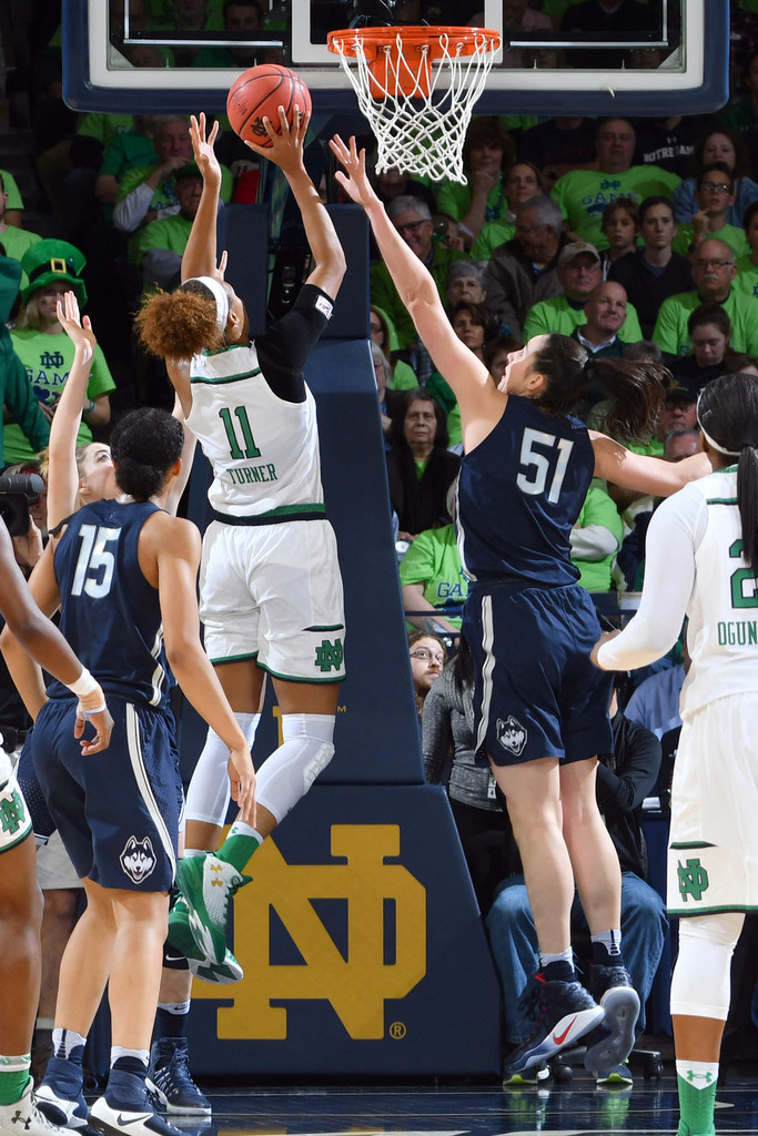 No. 1 UConn 72, No. 2 Notre Dame 61