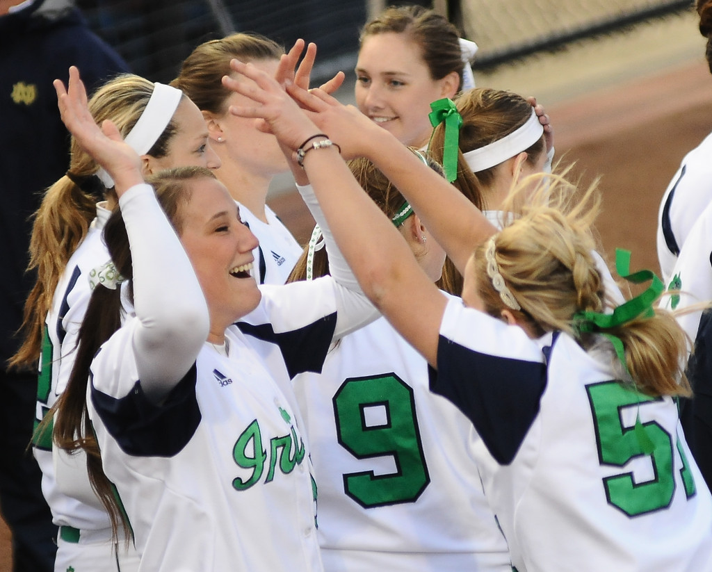 Softball Wins Home Opener Over Western Michigan