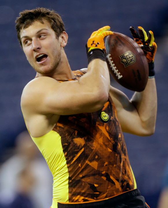 Tyler Eifert participating in the 2013 NFL Combine.