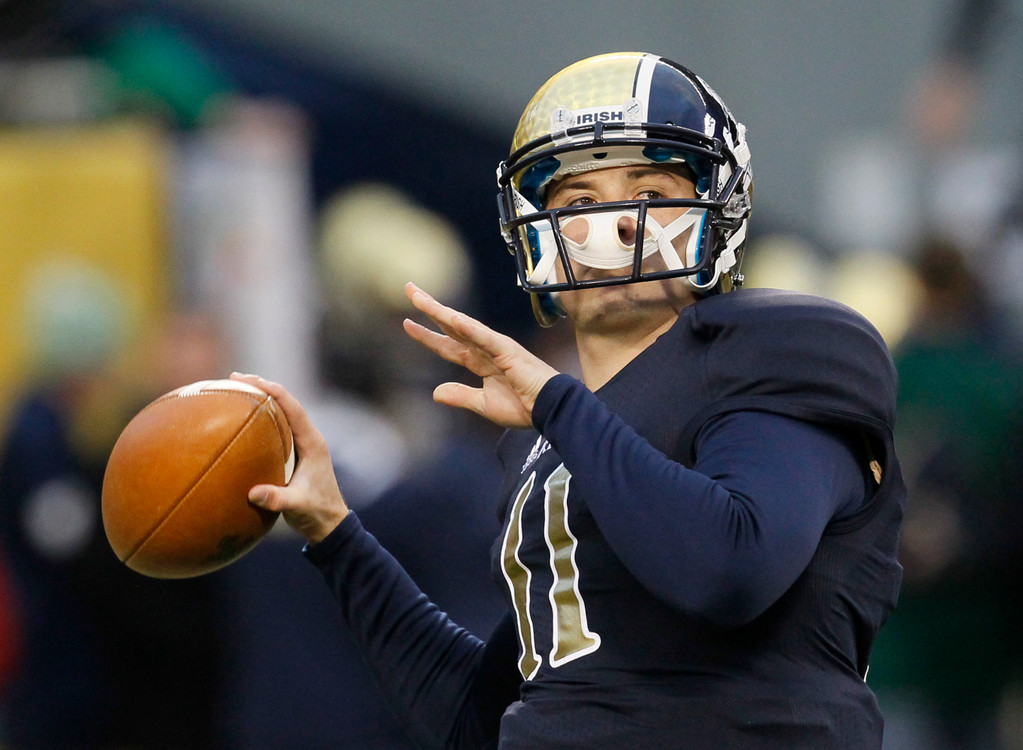 No. 9 Irish Remain Undefeated, Overpower Miami 41-3 (AP)