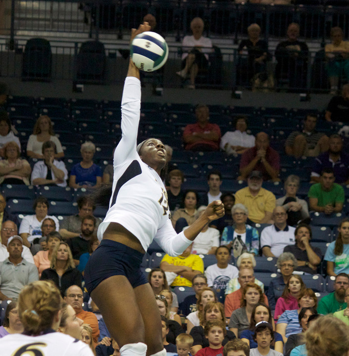 9/2 Volleyball vs Eastern Kentucky
