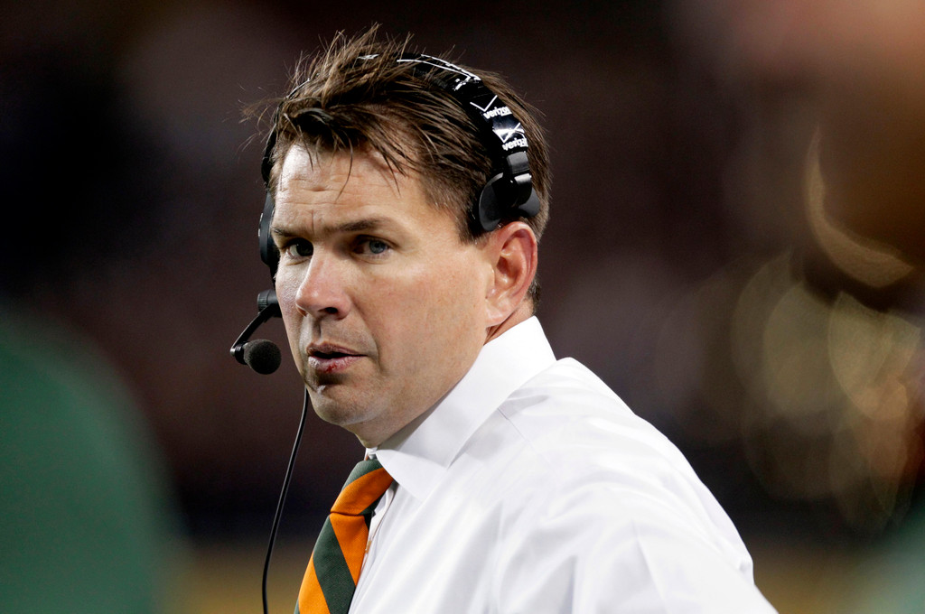 No. 9 Irish Remain Undefeated, Overpower Miami 41-3 (AP)