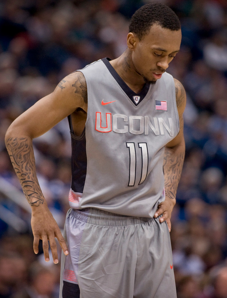 Second Half Surge Pushes Irish Past No. 24 UConn, 50-48 (AP)