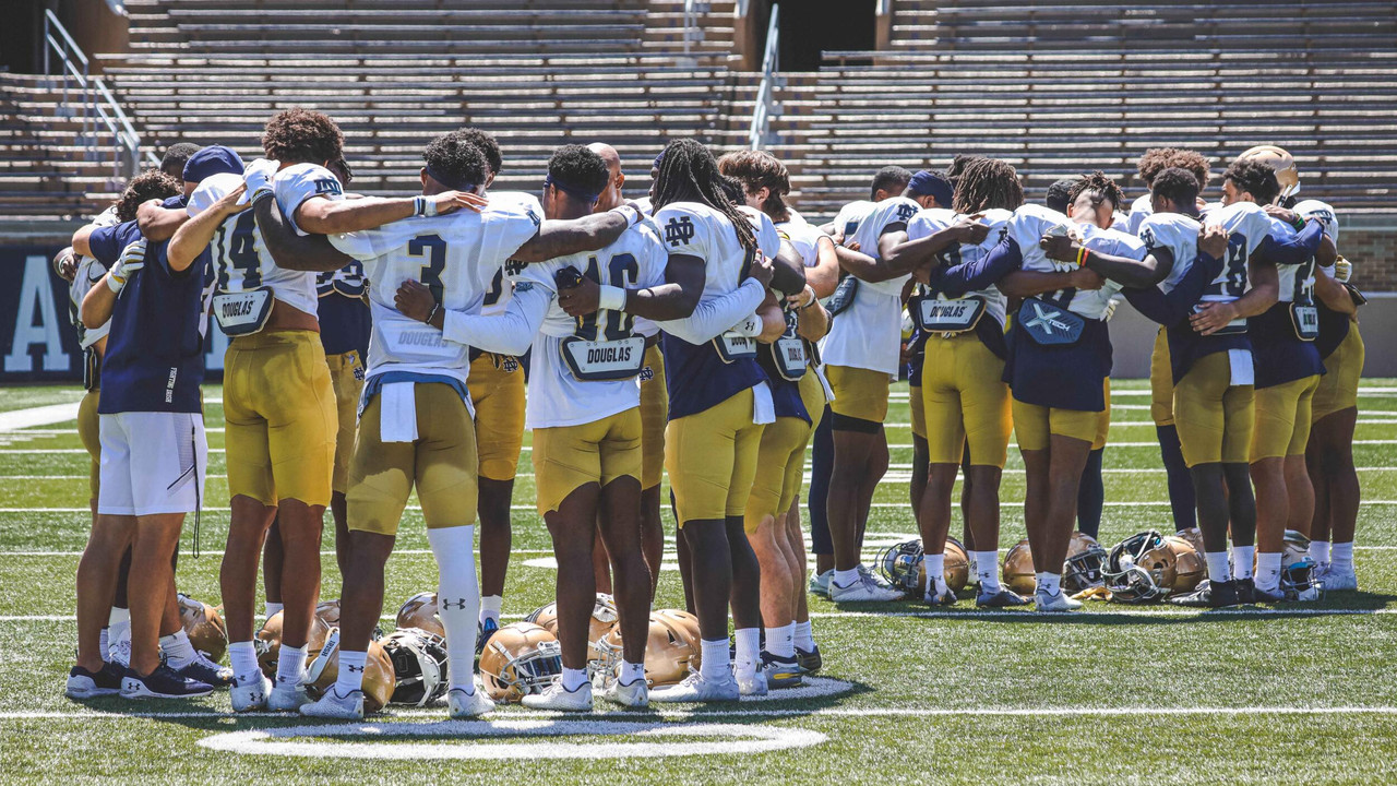 Notre Dame Fighting Irish - Official Athletics Website