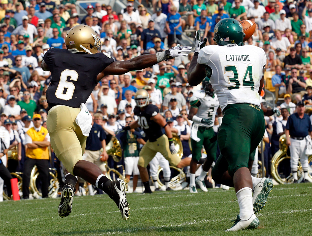 No. 16 Irish Drop Season Opener To USF, 23-20 (AP)