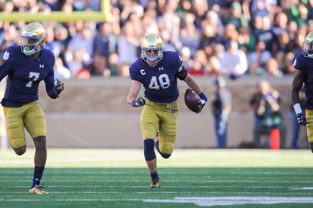 No. 22 Notre Dame def. Miami (Ohio), 52-17