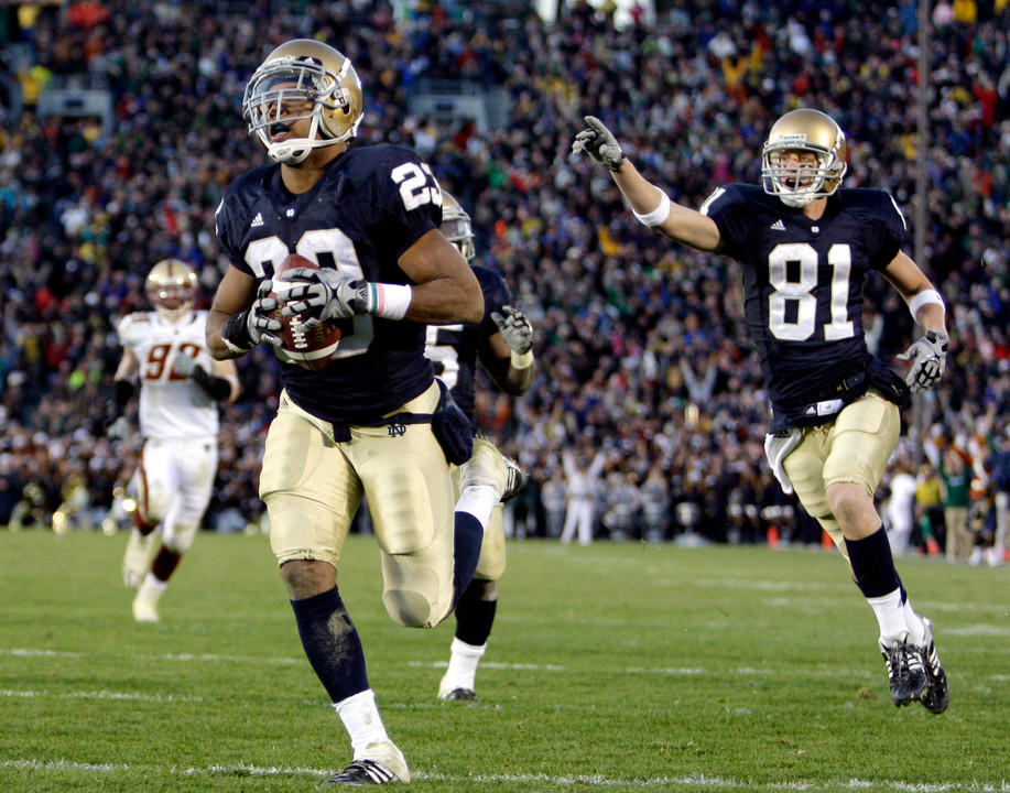 Golden Tate and the Irish face a tough test on the road this weekend at #8 Pittsburgh.