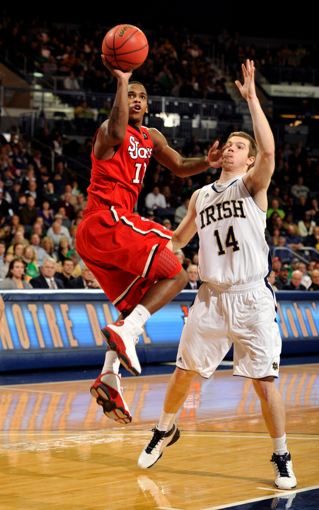 No. 14 Notre Dame Routs St. John's, 76-61 (AP)