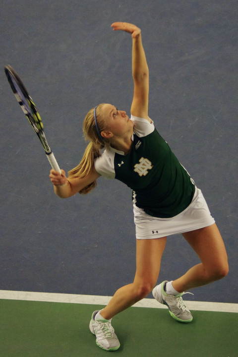 Sophomore Monica Robinson
