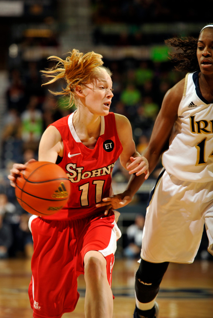 #11/10 Irish Topple #RV/23 St. John's, 69-36 (AP)