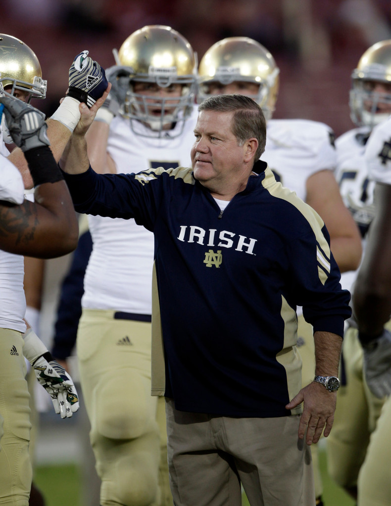 No. 22 Notre Dame Struggles, Falls to No. 4 Stanford 28-14 (AP)