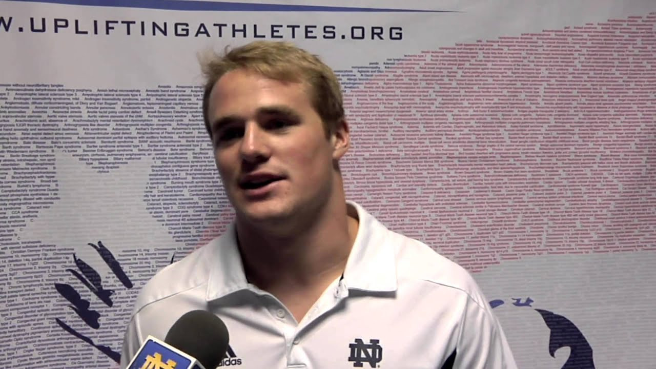 Schmidt Earns Football Scholarship