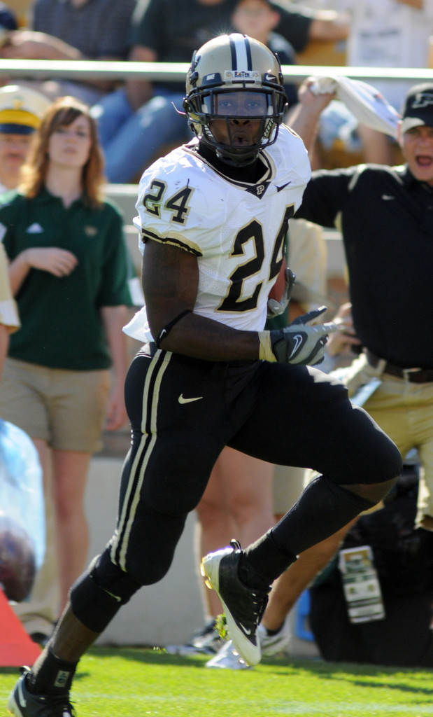 Irish Defeat Boilermakers, 38 - 21