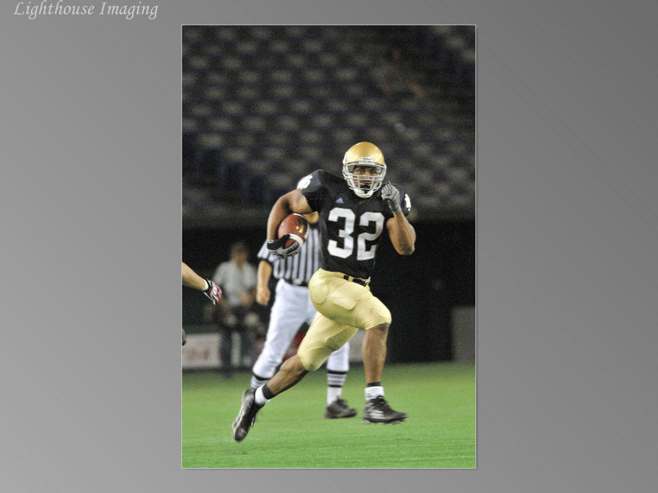 Running Back Jay Vickers was named MVP of the Japan Bowl.