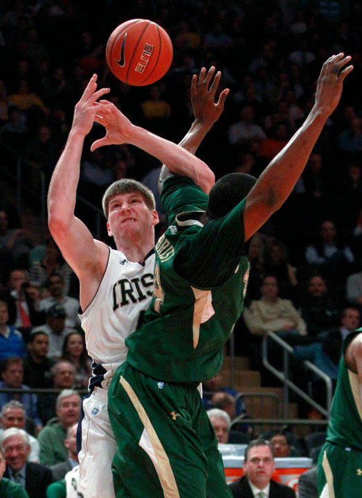 No. 23 Notre Dame Edges USF in OT, 57-53 (AP)