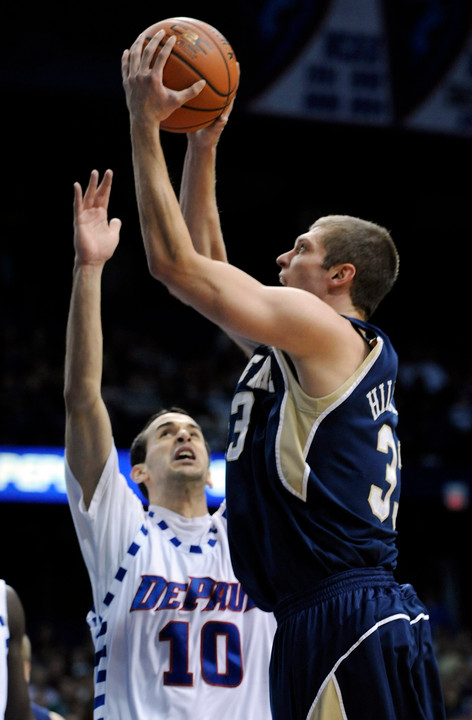 Fighting Irish senior forward Zach Hillesland.