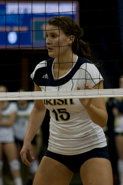 Kristen Dealy's 10th double-double of the season came Friday evening at Long Beach State.