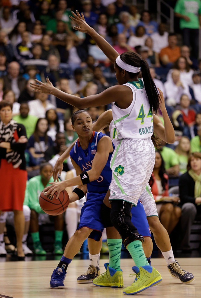 #2 Irish Down Kansas, 93-63 To Reach NCAA Elite Eight (AP)
