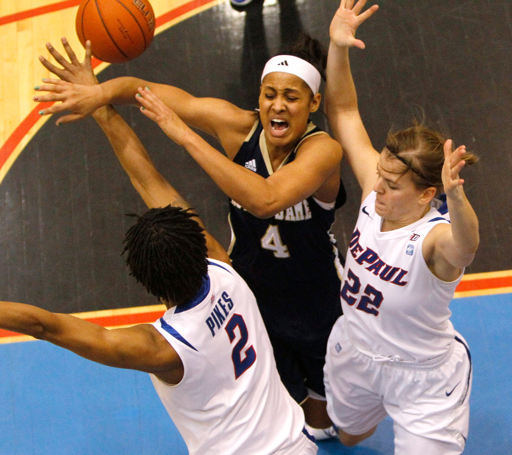 No. 7 Notre Dame Drops Heartbreaker to No. 12 DePaul, 70-69 (AP)