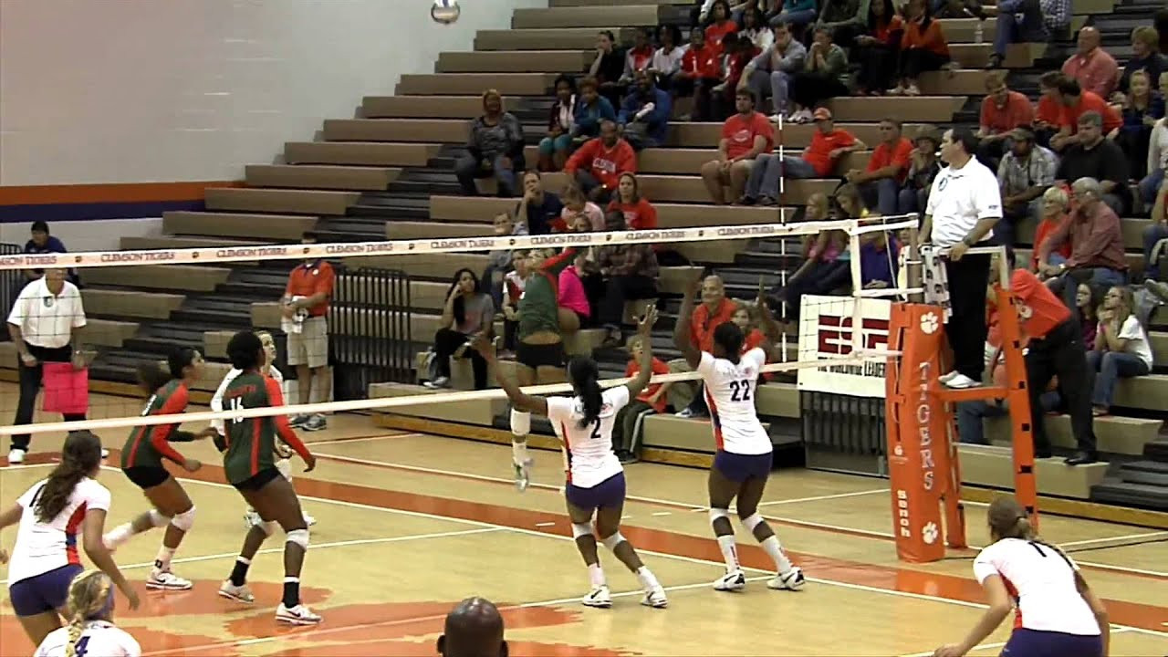 Irish In The ACC - Volleyball