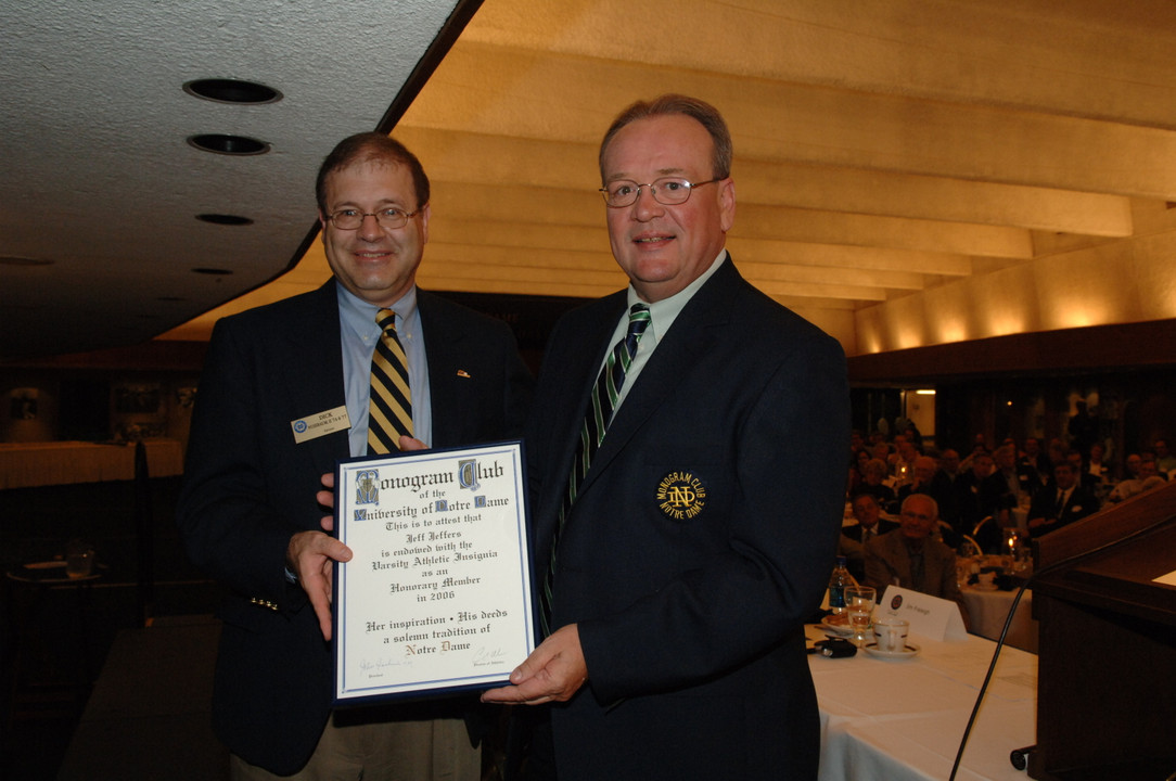 Notre Dame Fighting Irish - Official Athletics Website