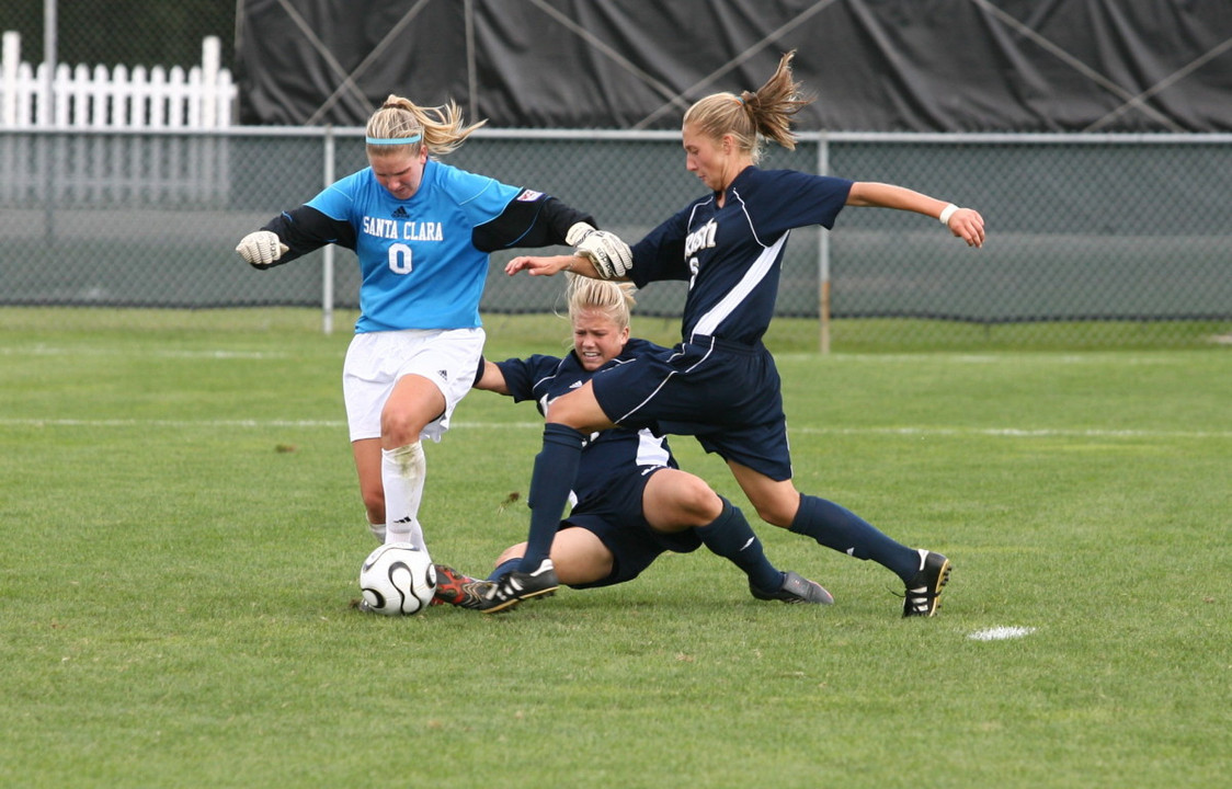 Amanda Cinalli (right) and Michele Weissenhofer (left) both were named to the all-tournament team at the Inn at Saint Mary's Classic (photo by Marcus Snowden).