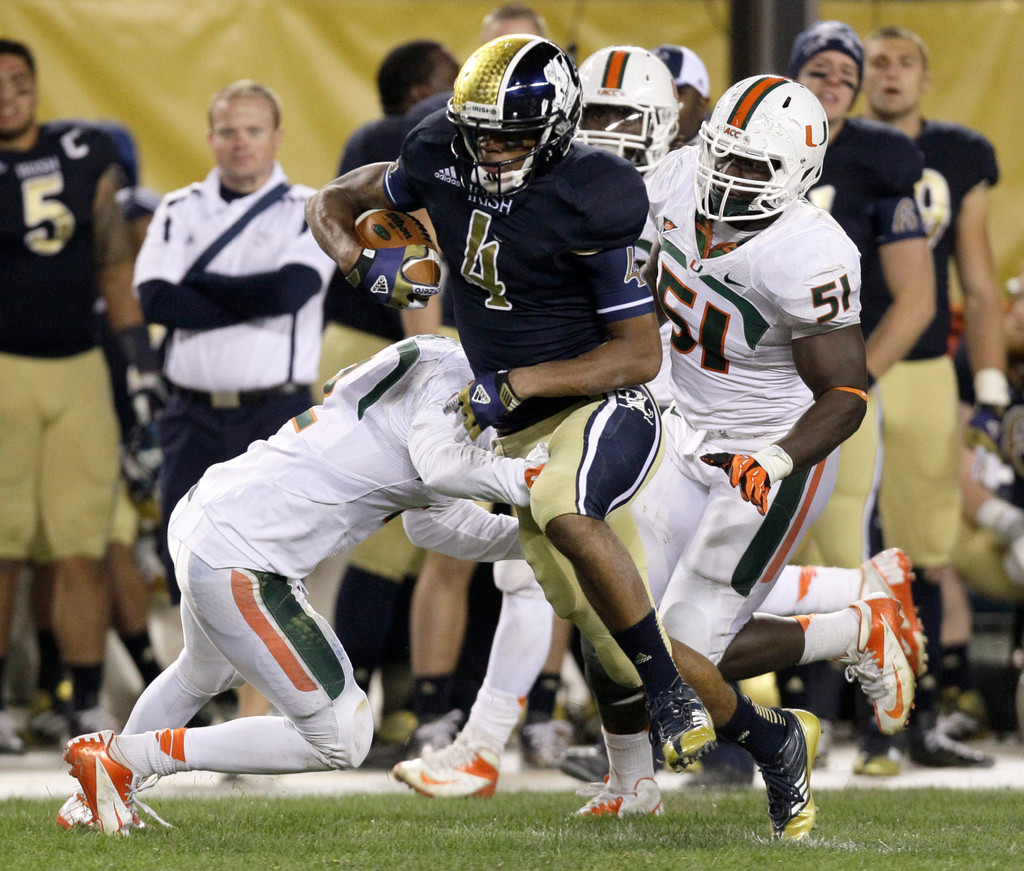 No. 9 Irish Remain Undefeated, Overpower Miami 41-3 (AP)