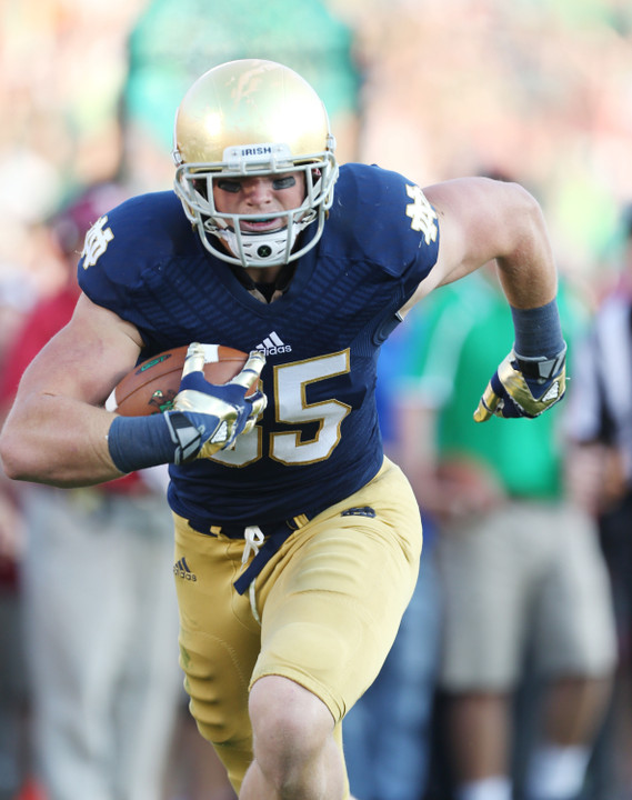 Tight end Troy Niklas (85) scoring a touchdown last week against the Oklahoma Sooners. Mandatory Credit: Brian Spurlock-USA TODAY Sports