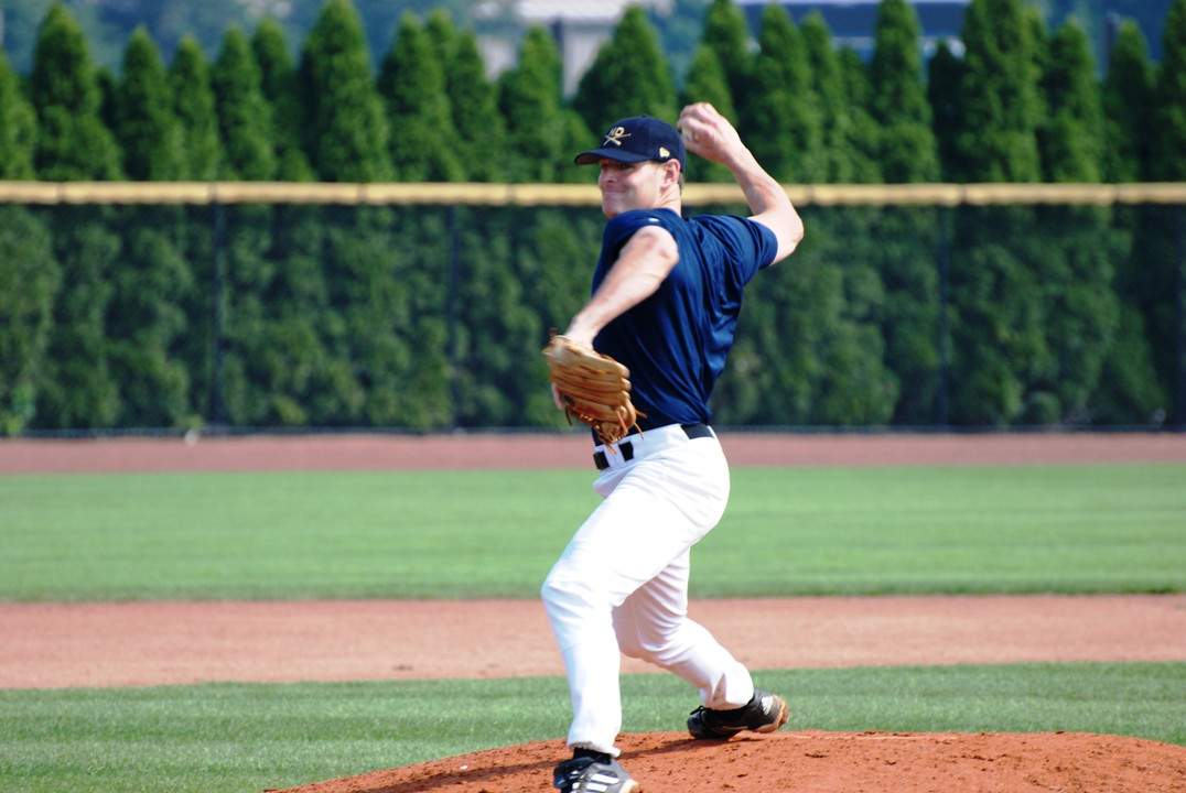 J.P. Gange '03 in action during the 2009 Alumni game.
