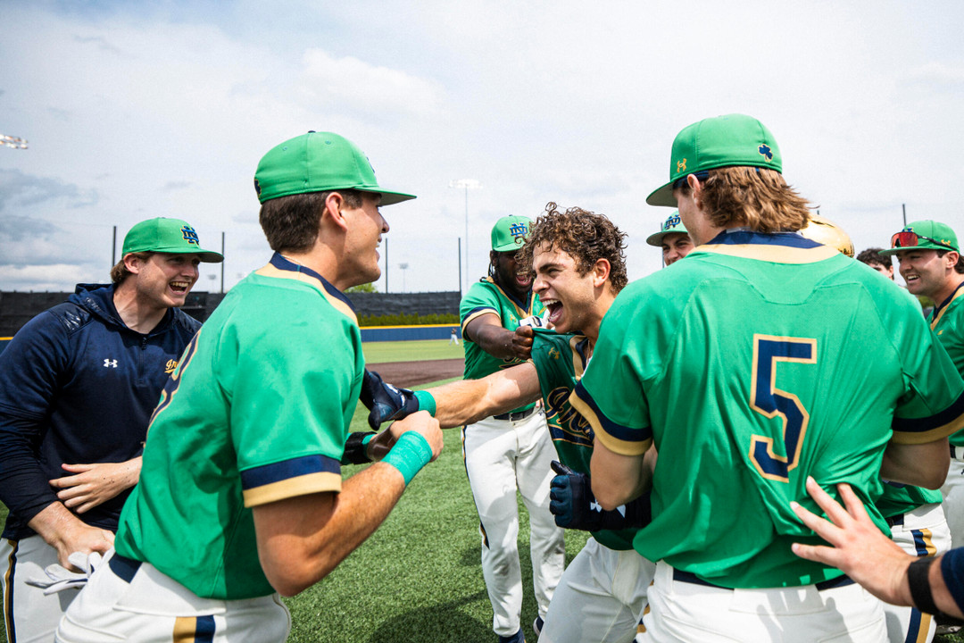 Notre Dame Fighting Irish - Official Athletics Website