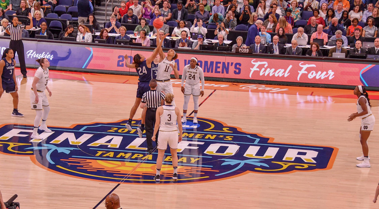 Notre Dame Fighting Irish - Official Athletics Website