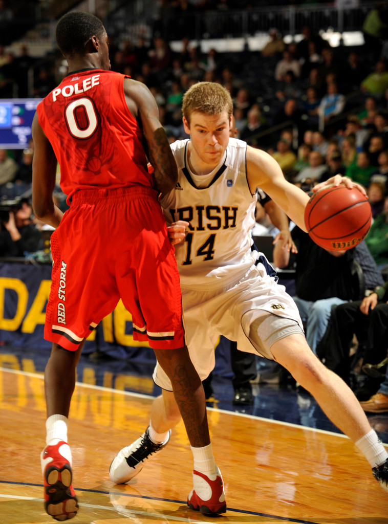 No. 14 Notre Dame Routs St. John's, 76-61 (AP)