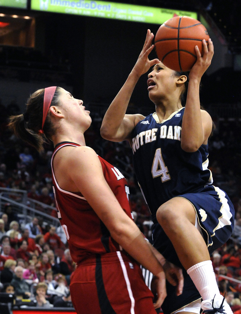 Second Half Run Powers #3 Irish Past #16 Louisville, 68-52 (AP)