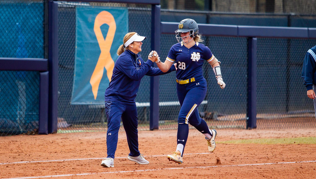 Notre Dame Fighting Irish - Official Athletics Website
