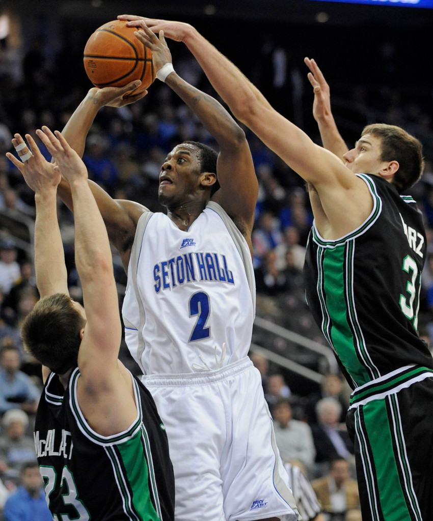 Notre Dame Rolls to Win at Seton Hall