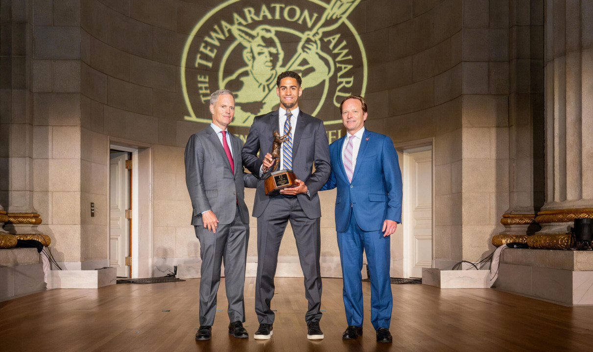 Notre Dame Fighting Irish - Official Athletics Website
