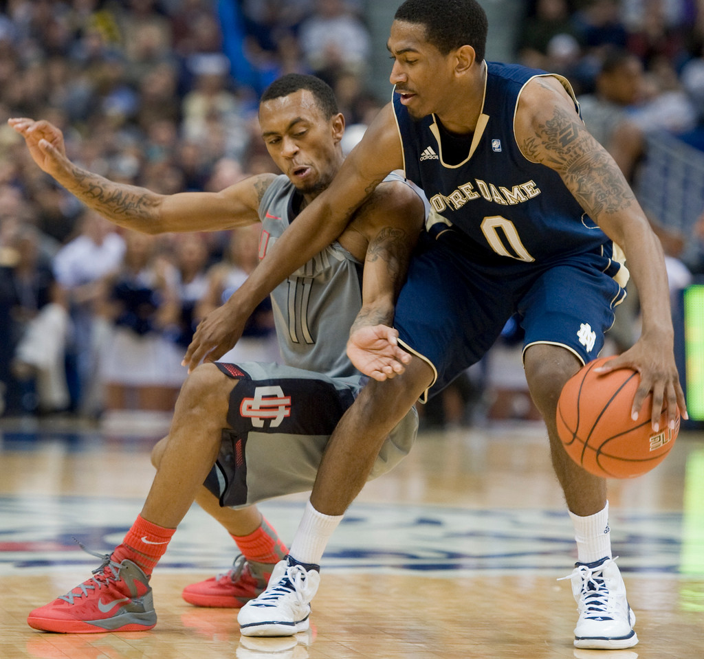 Second Half Surge Pushes Irish Past No. 24 UConn, 50-48 (AP)