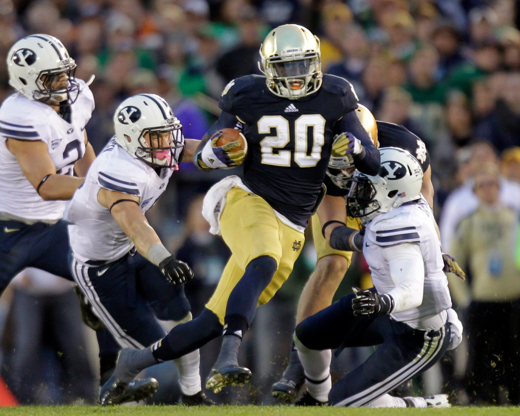 No. 5 Notre Dame Remains Unbeaten, Topping BYU 17-14 (AP)