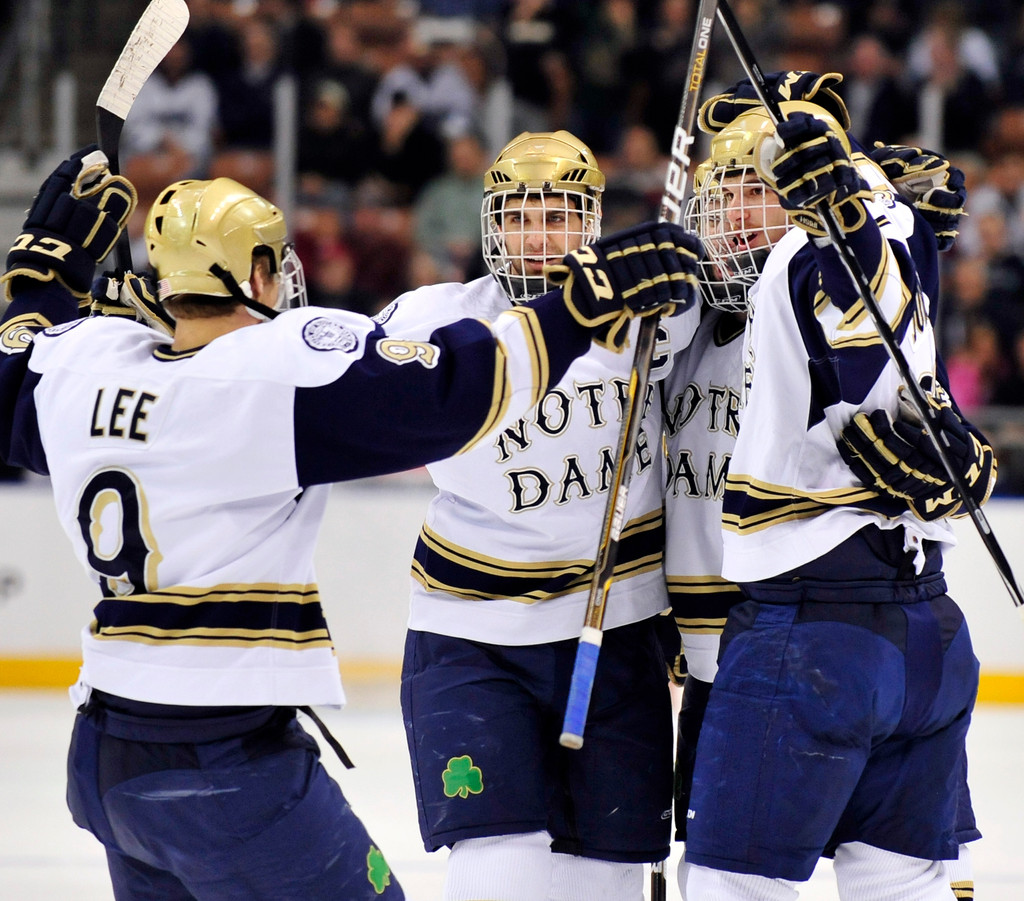 A Season in Photos: 2010-11 Notre Dame Hockey