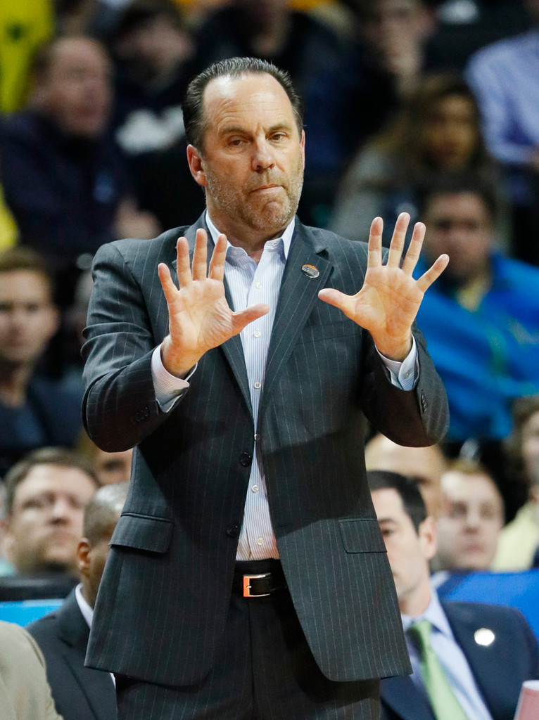 #6 Notre Dame Eliminates #11 Michigan