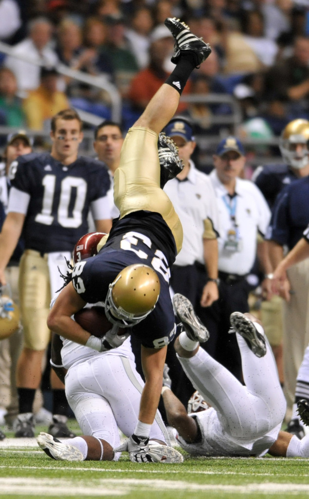 Irish Trounce Washington State, 40-14 (AP)