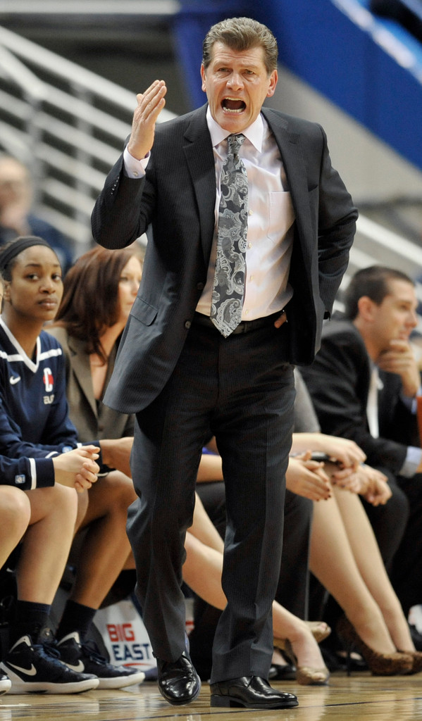 #3 Irish Fall At #4 Connecticut in BIG EAST Final (AP)