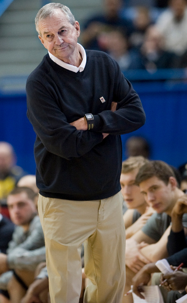 Second Half Surge Pushes Irish Past No. 24 UConn, 50-48 (AP)