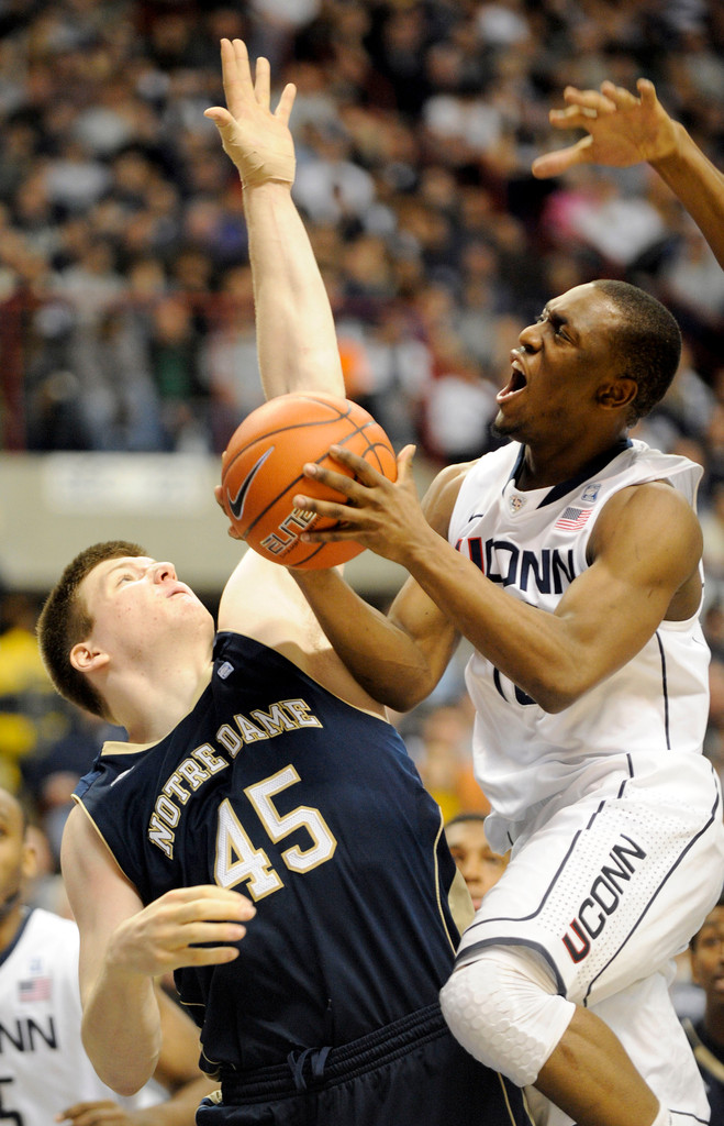 AP Photos: No. 8 Notre Dame at No. 16 Connecticut