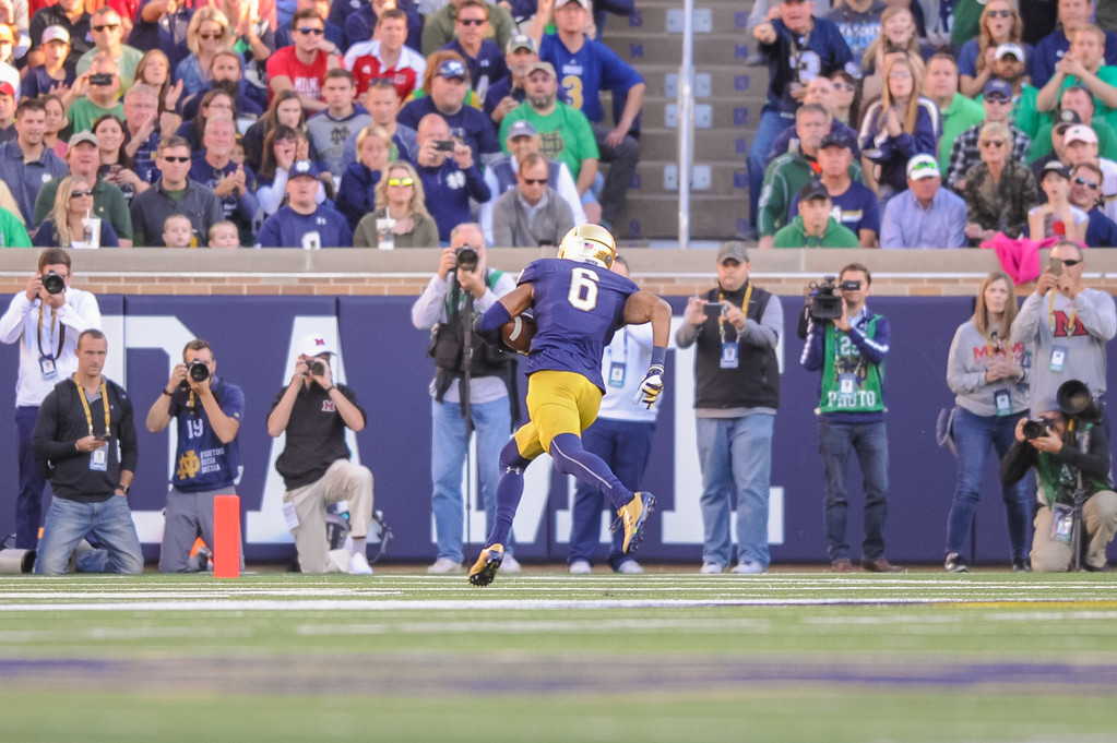 No. 22 Notre Dame def. Miami (Ohio), 52-17