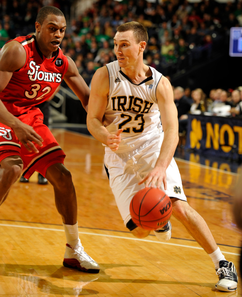No. 14 Notre Dame Routs St. John's, 76-61 (AP)