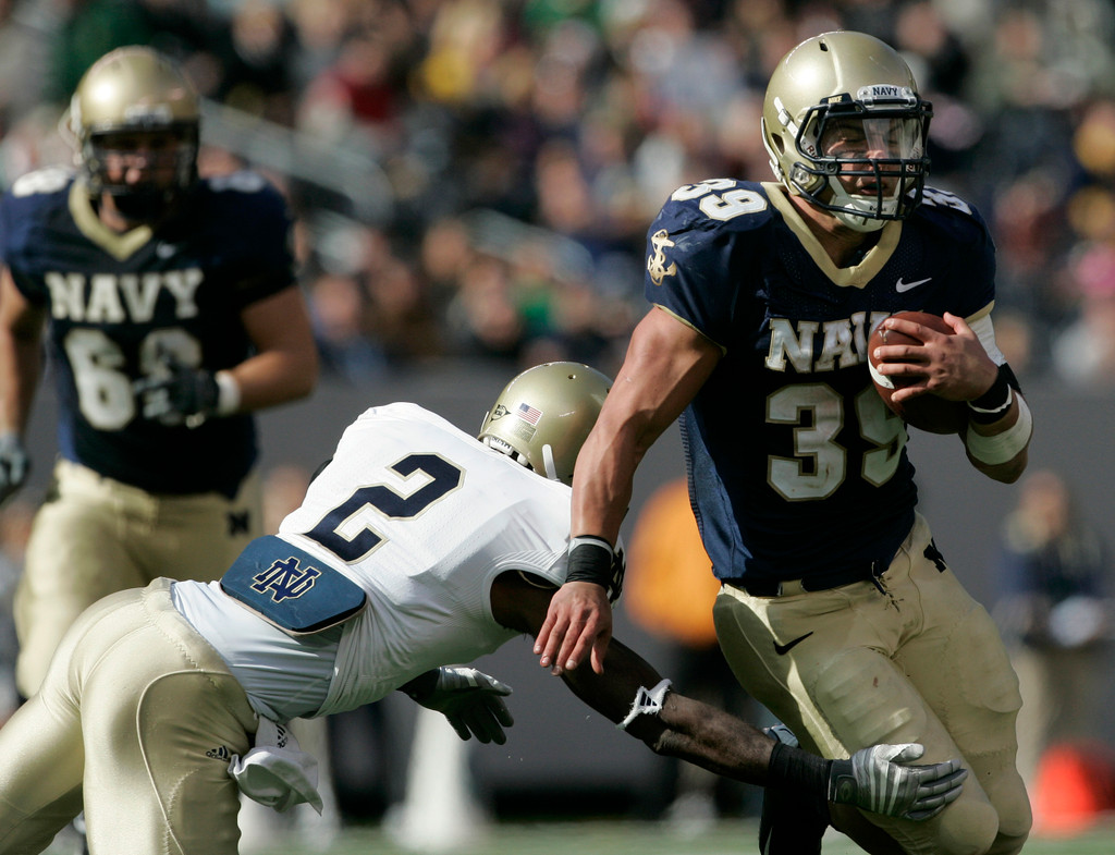 Irish Fall to the Midshipmen, 35-17 (AP)