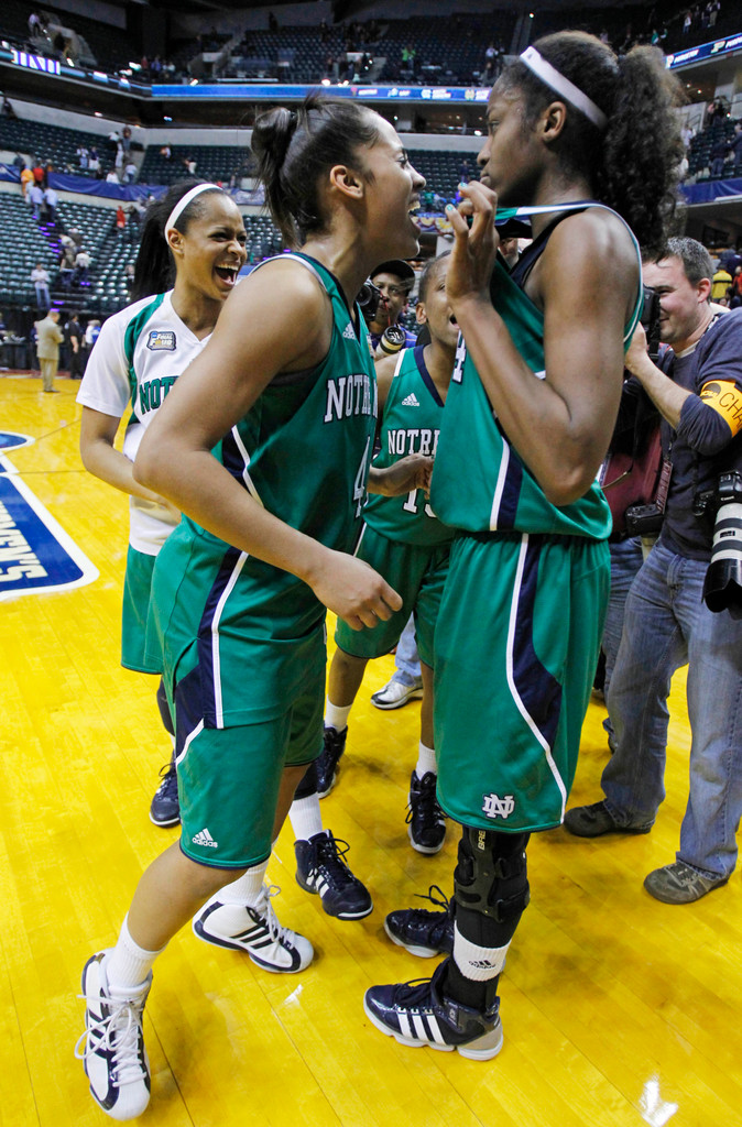 Irish Advance to Final, Topple Top-Ranked UConn 72-63 (AP)