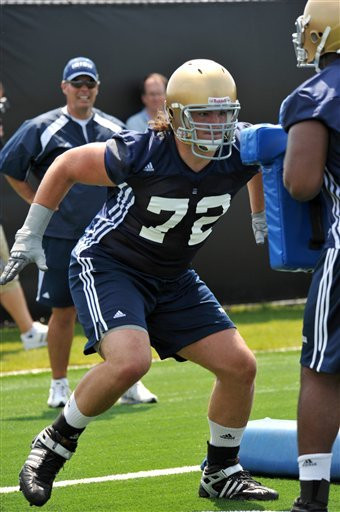 Paul Duncan runs through a drill earlier this week at Notre Dame football practice.