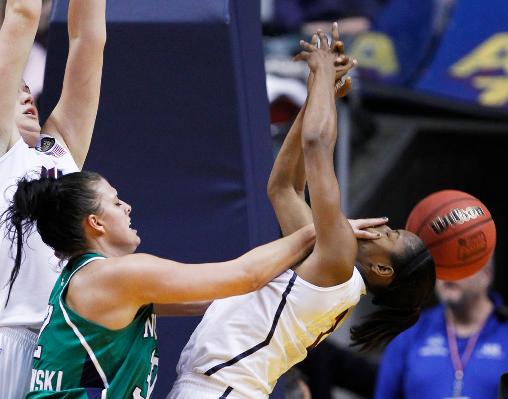 Irish Advance to Final, Topple Top-Ranked UConn 72-63 (AP)